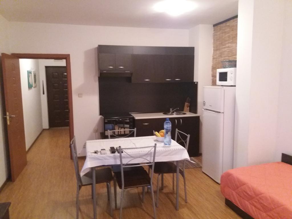 Studio Lazur Burgas City Exterior foto
